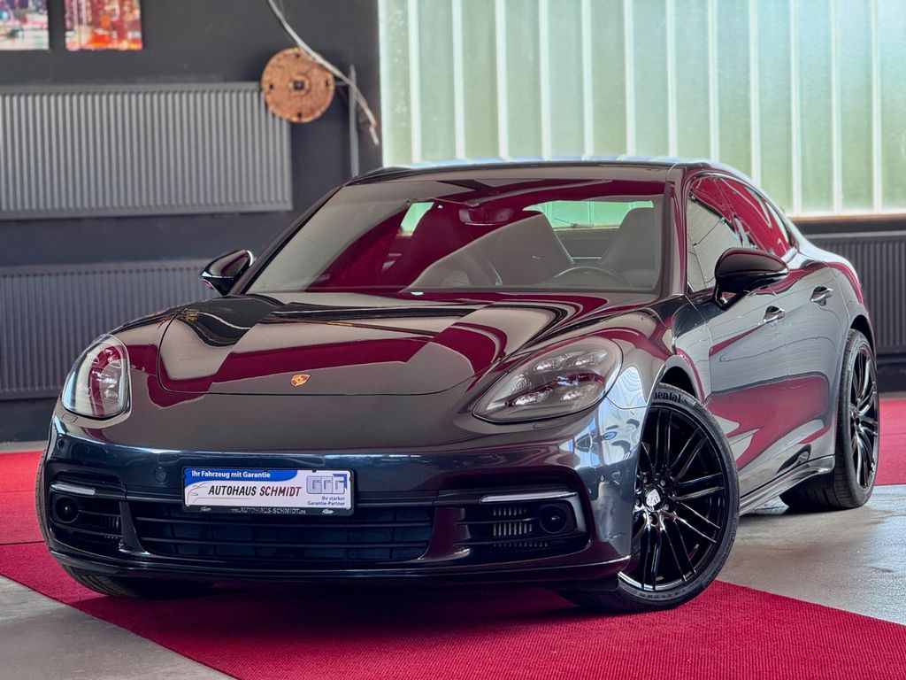 Image of Porsche Panamera