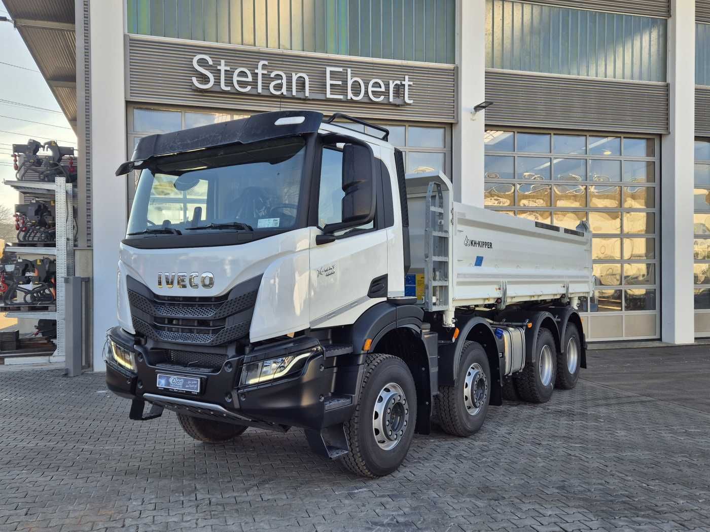 Fahrzeugabbildung Iveco AD360X46Z HR OFF 8x4 Bordmatic Hardox AHK