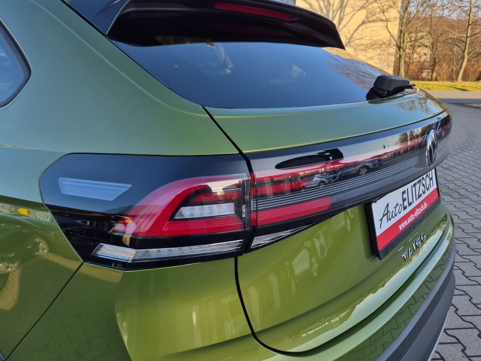 Fahrzeugabbildung Volkswagen Taigo 1.0 TSI Style DSG Matrix RFK SHZ ACC APP