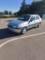 Ford Fiesta - gebrauchte Ford Fiesta aus dem Jahr 2001