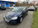 Volkswagen VW JETTA 1.6 - gebrauchte VW Jetta aus dem Jahr 2007