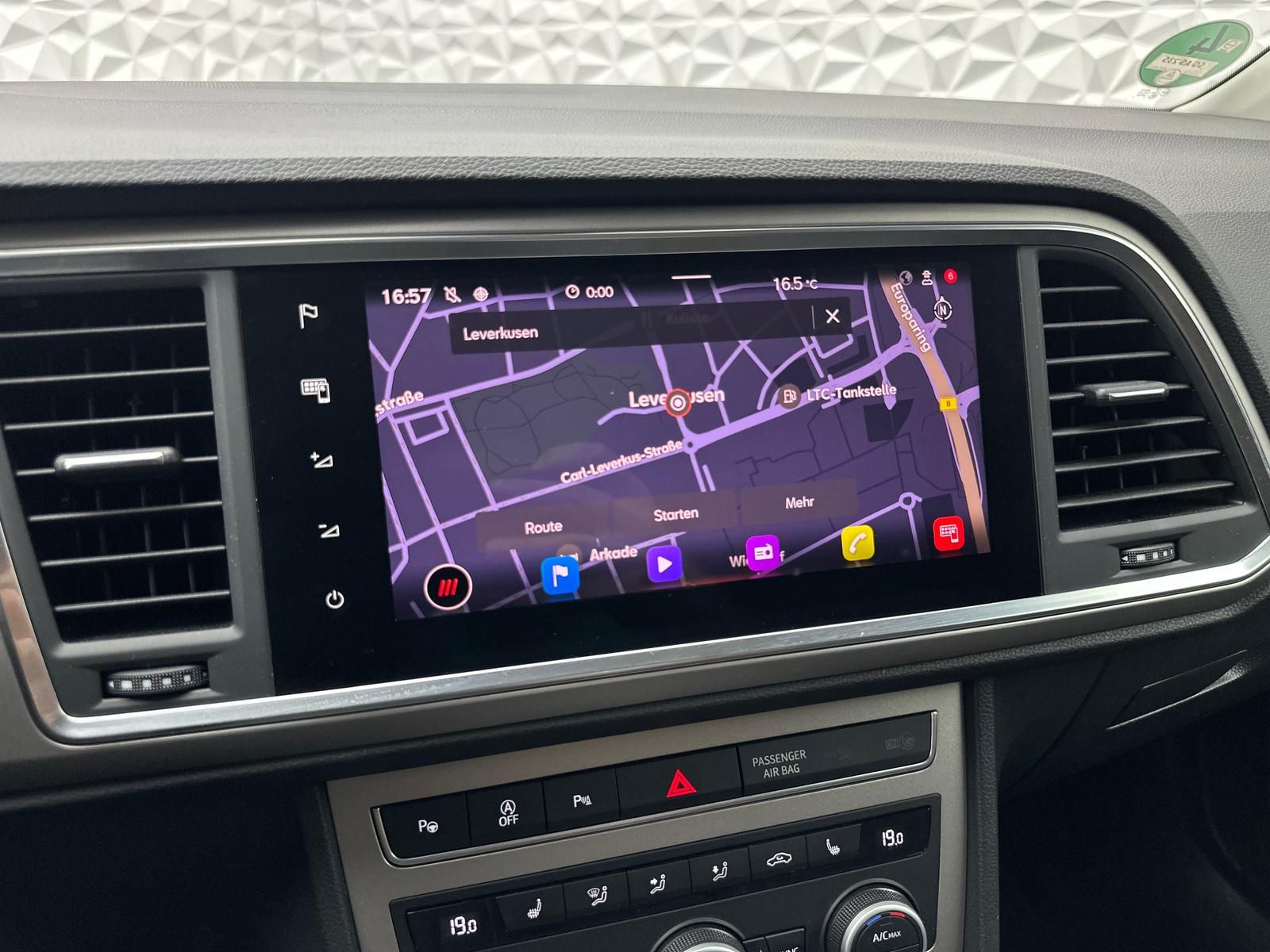 Fahrzeugabbildung SEAT ATECA 1.5TSI ANDROID/KAMERA/PDC/ACC/AHK/LED/NAVI