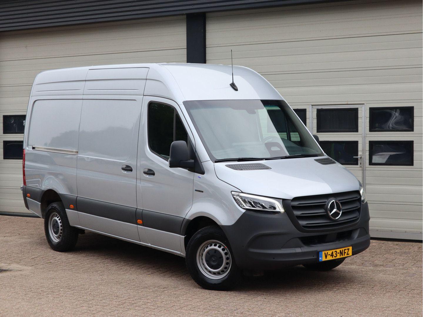 Mercedes-Benz eSprinter 314 L2H2 Accu 56 kWh RWD WLPT 181 km -