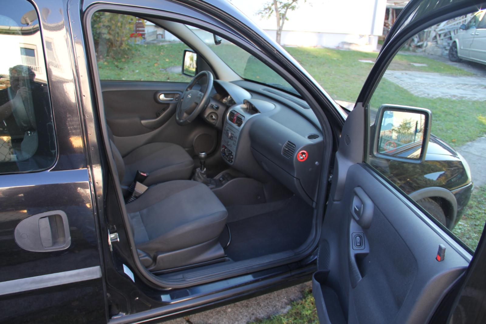 Opel Combo 2009 — photo 13