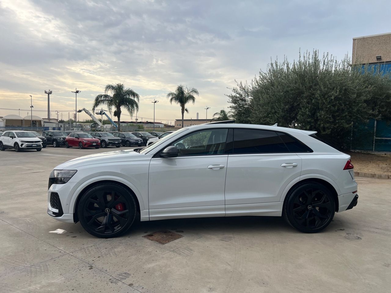 Audi RSQ8 4.0 600CV TFSI V8 quattro tiptronic -  imagem 2