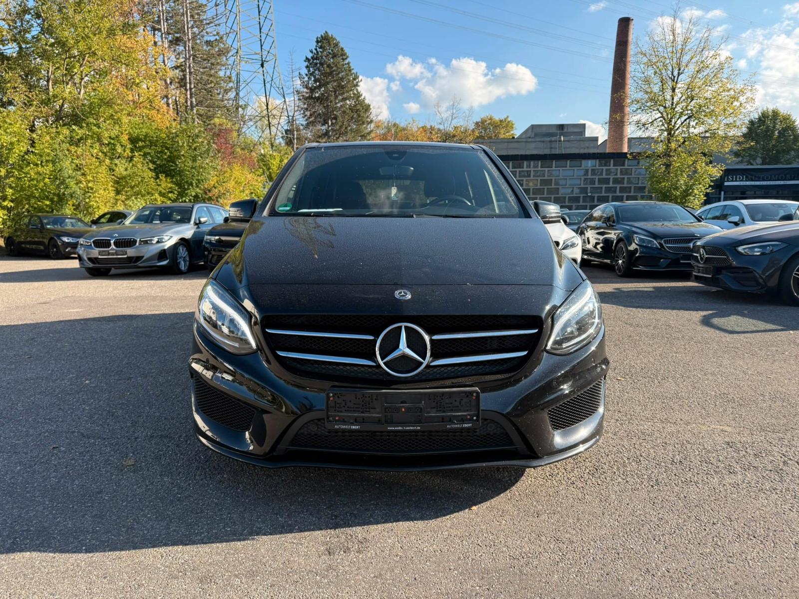 Mercedes-Benz B 180 AMG-LINE White Art Edition CARBON*PANO*KAM