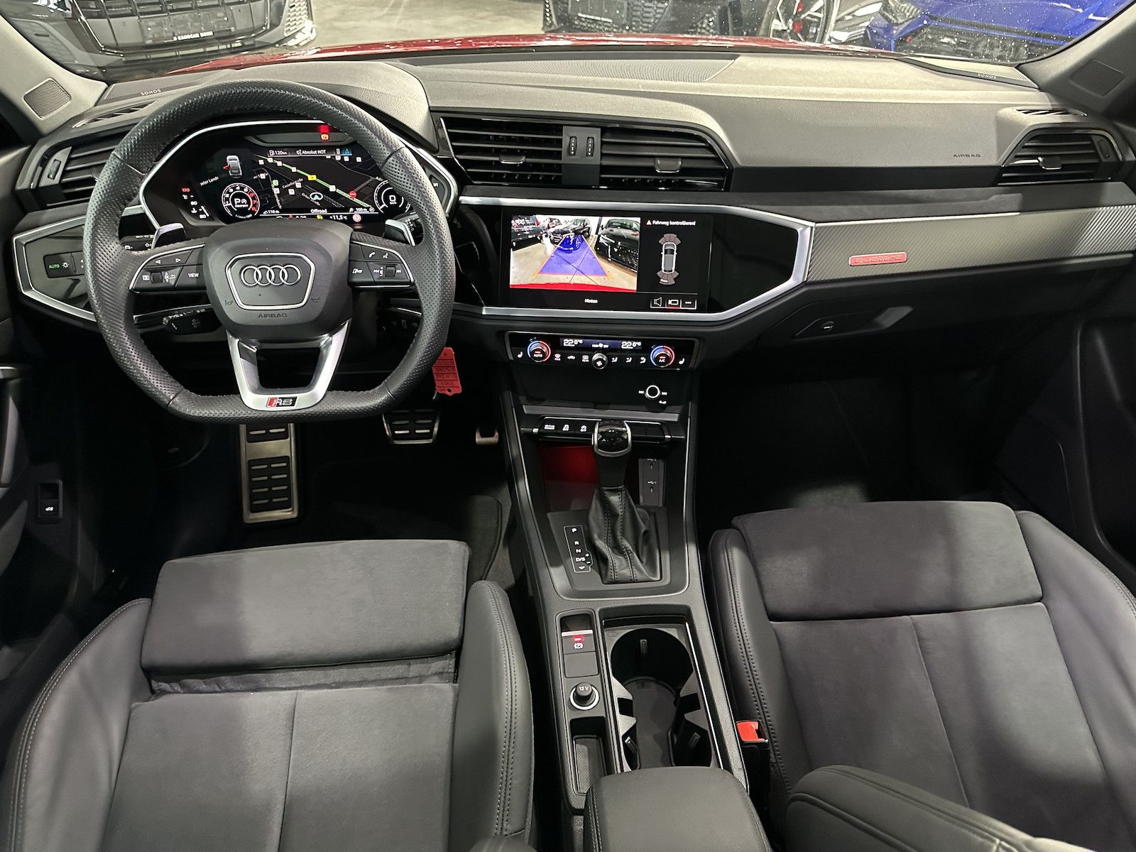 Fahrzeugabbildung Audi RS Q3 Sportback quatt/Matrix/RS-AbGas/Pano/RFK/