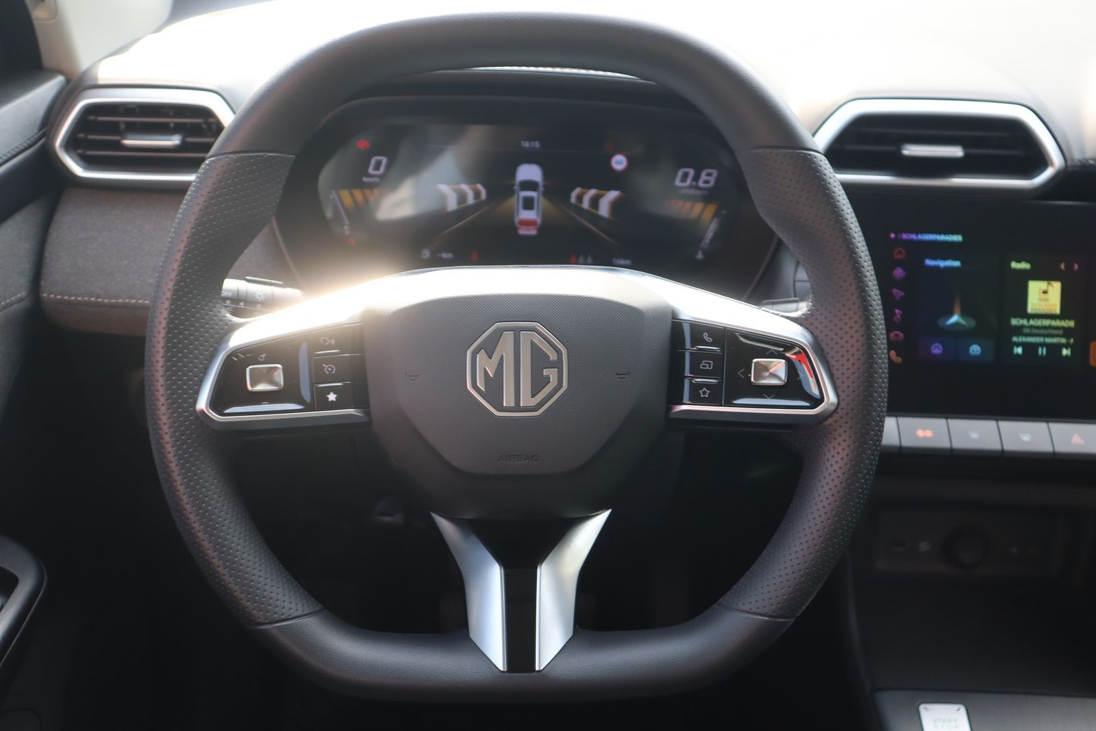 MG ZS