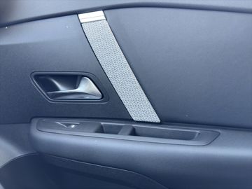 Citroën C4 PureTech 130 S&S EAT8 Max *HUD*LED*SHZ*LHZ*
