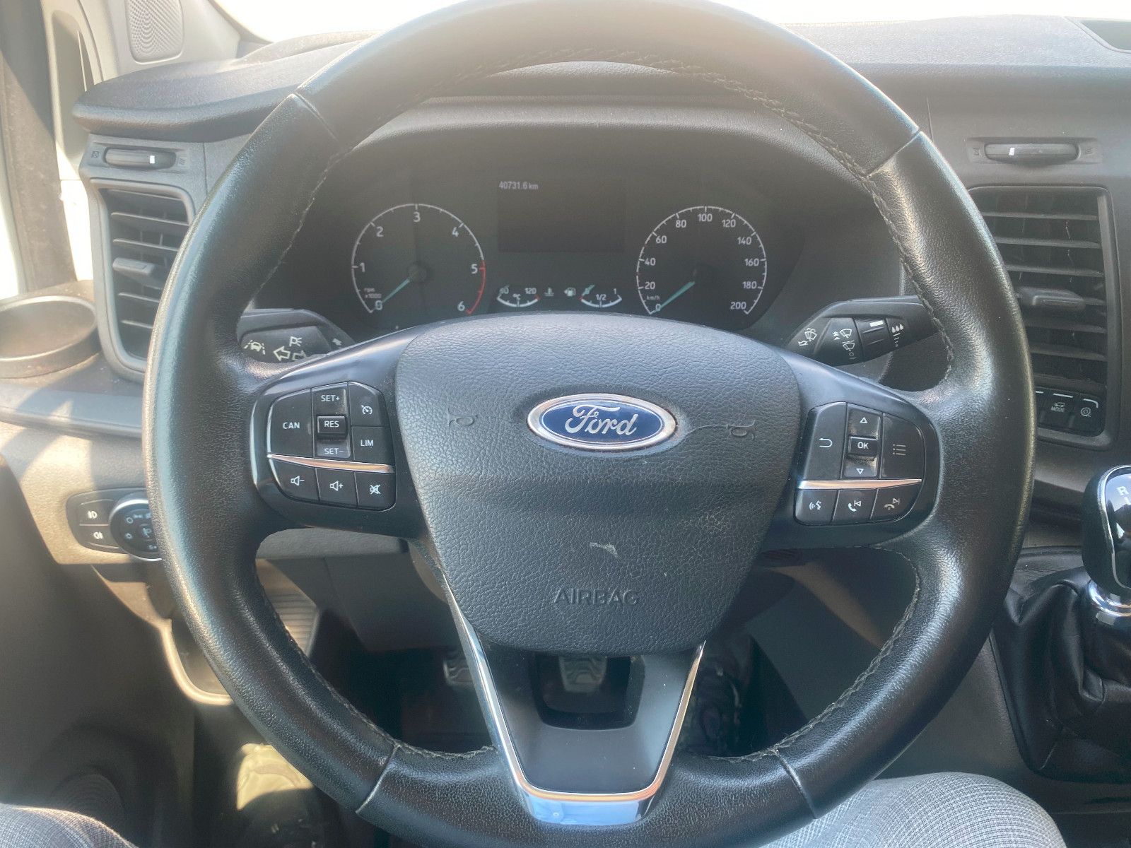 Fahrzeugabbildung Ford Transit Custom Kasten 300 L2 Trend,AHK,Regale