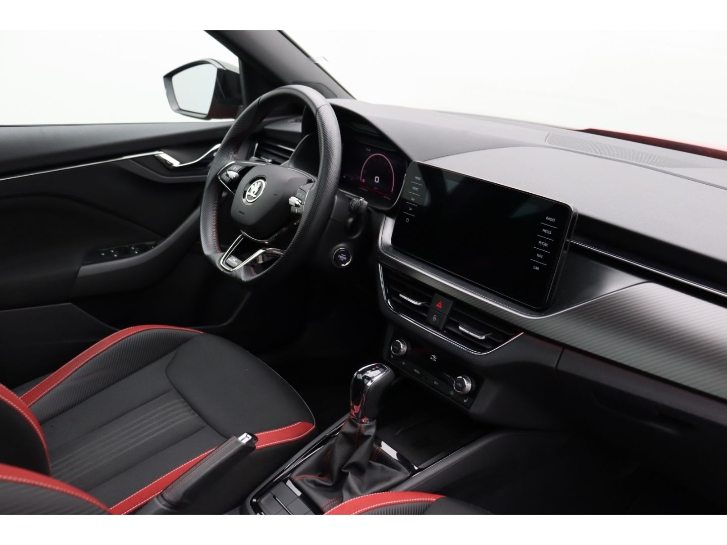 Fahrzeugabbildung SKODA Kamiq Monte Carlo 1,5 TSI AHK-klappbar Panorama