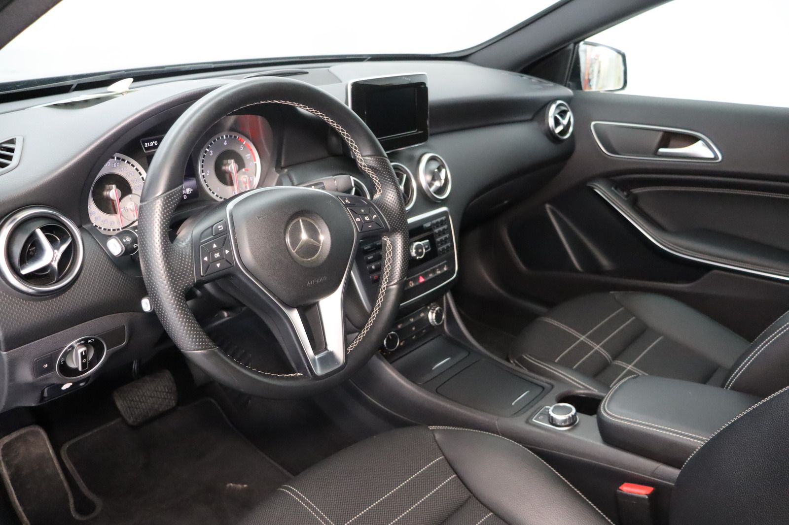 Fahrzeugabbildung Mercedes-Benz A 200 CDI * Bi-Xenon * Navi * Teilleder