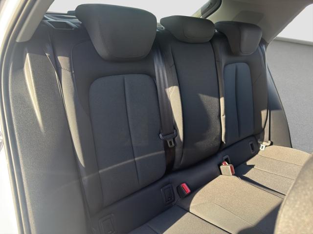 Audi Q2 advanced 35 TFSI S tronic ACC Standheizung, миниатюра 17