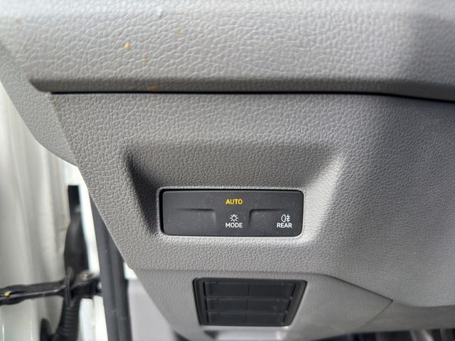 Crafter 35 Kasten MR HD 2.0TDI 103kW SG6 FWD SHZ