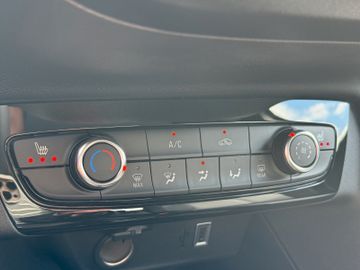 Opel Corsa 1.2 Edition Automatik SHZ PDC CarPlay