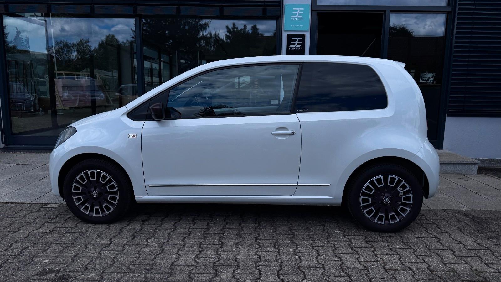 Seat Mii Chic l Sitzh. l Klima l PDC l Navi l Radio