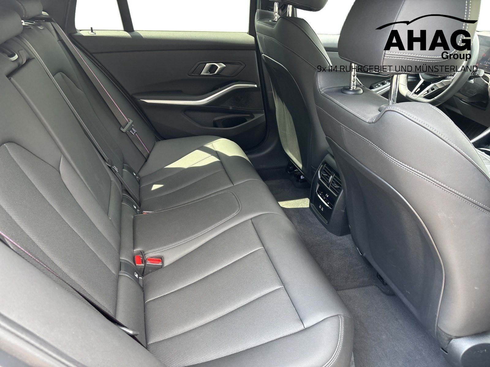 BMW 330 - Bild 9