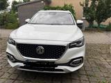 MG EHS 1.5 T Luxury Auto Luxury 