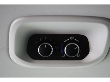 Fahrzeugabbildung Ford Tourneo Custom 2,0 Trend L2 +8-SITZER+TEMPOMAT+