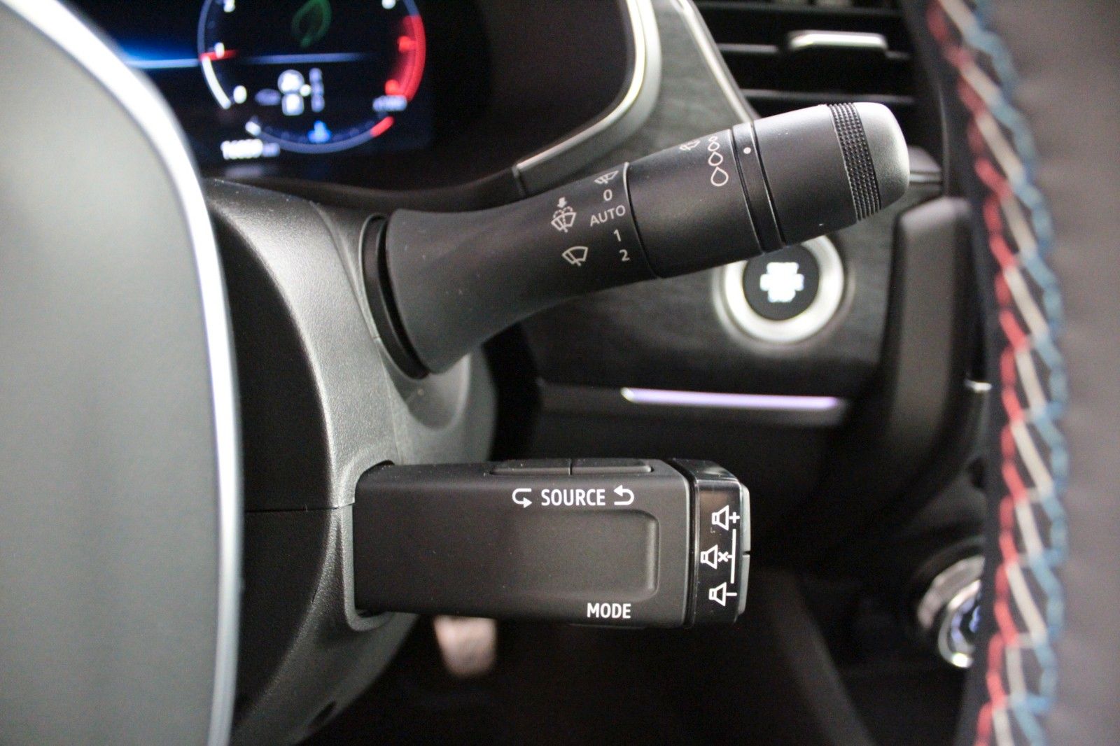 Fahrzeugabbildung Renault Arkana Mild Hybrid 160 EDC Esprit Alpine*15059*