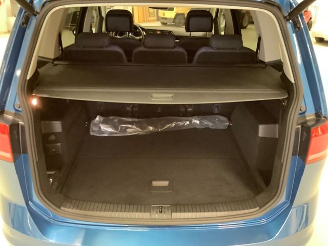 Touran Highline 2,0 TDI 110 kW DSG  LED, AZV, Na