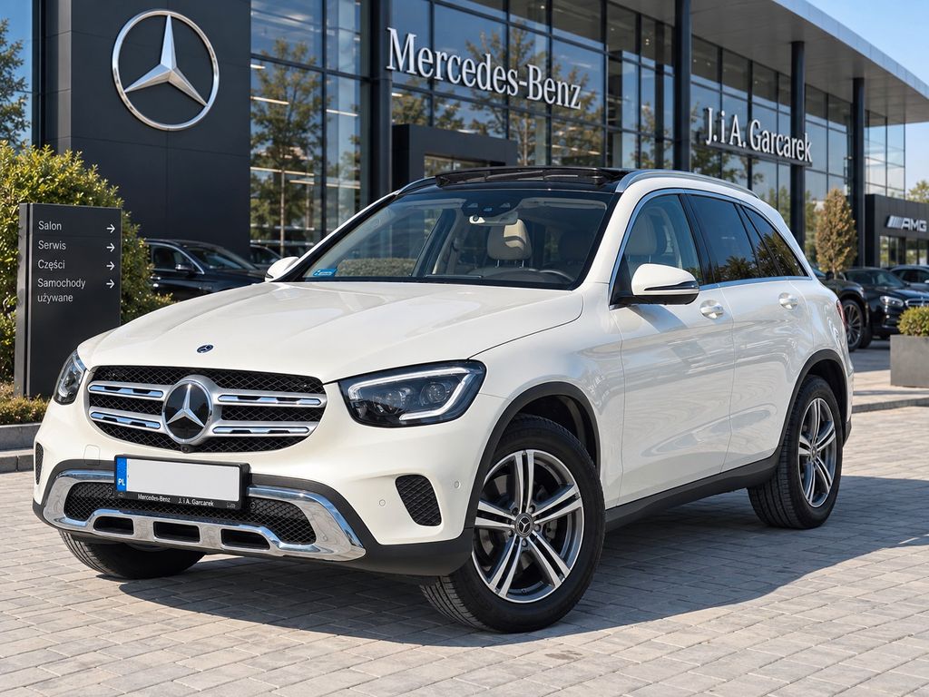 Image of Mercedes-Benz GLC 300