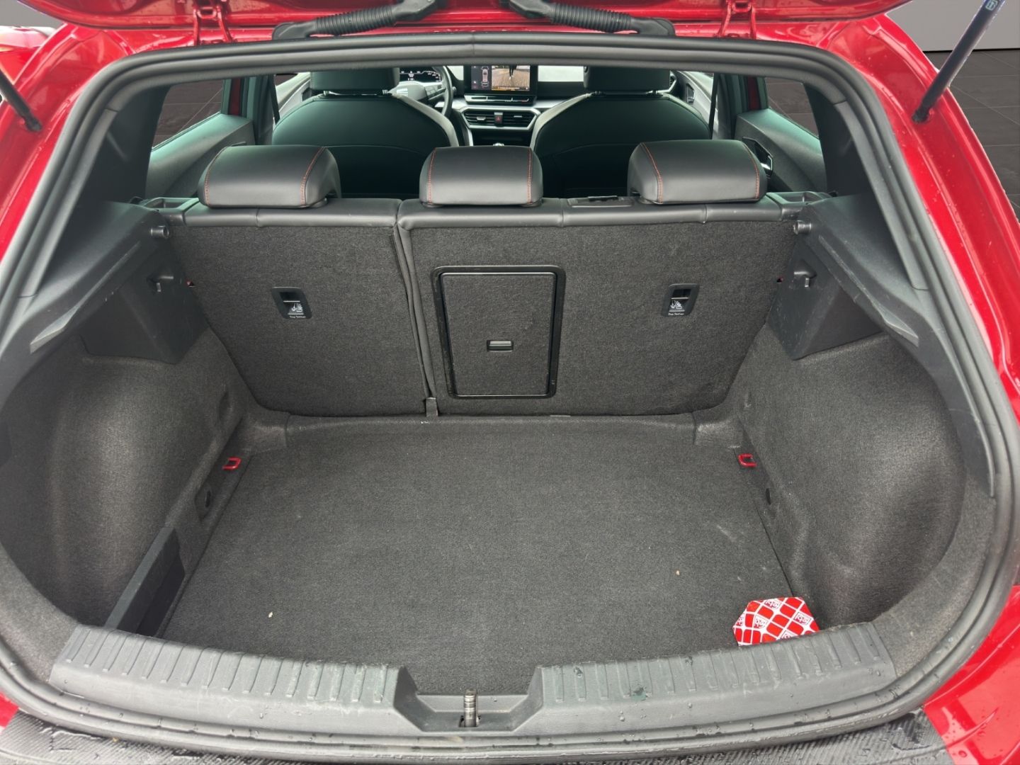 Fahrzeugabbildung SEAT Leon FR 1.5 TSI Navi  LED  Apple CarPlay Android