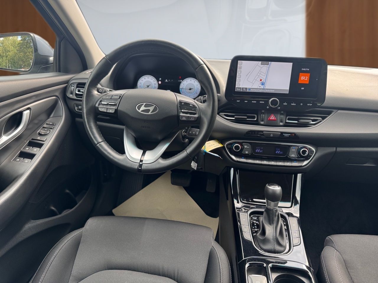Fahrzeugabbildung Hyundai i30 PRIME KAM*LED*NAVI*SHZ*LHZ*PDC*CARPL*2Z-KLIM