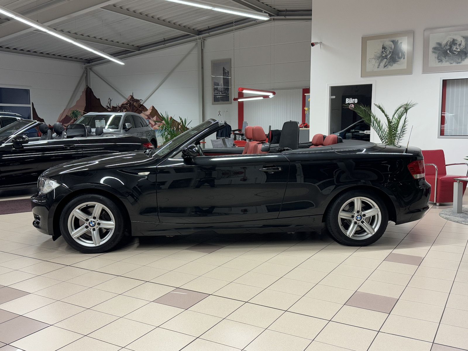 Fahrzeugabbildung BMW 118i Cabrio Automatik/Vollleder/Klimaauto/Tempo
