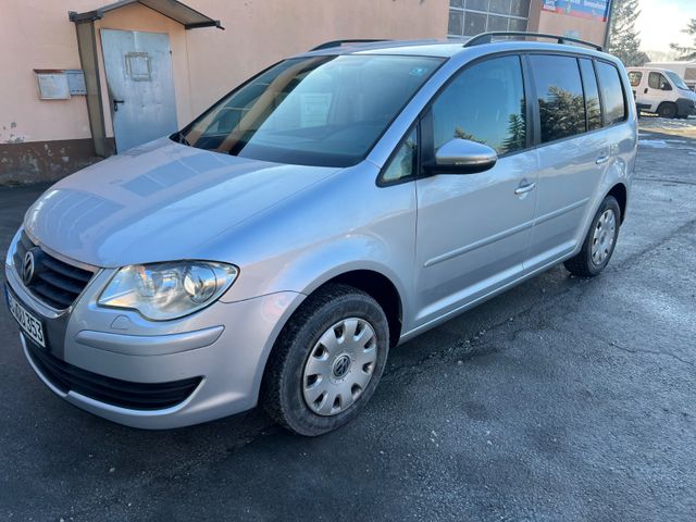 Volkswagen Touran Trendline Xenon AHK PDC