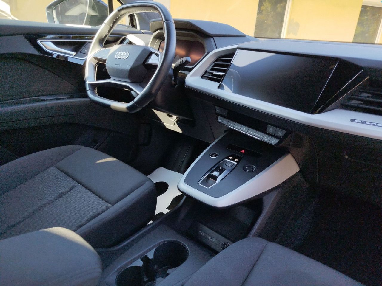 Fahrzeugabbildung Audi Q4 e-tron 40 Sportback 150 kw