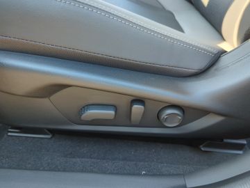 Bild 13 Subaru Crosstrek AWD Leder NAVI Kamera ACC LED CarPlay