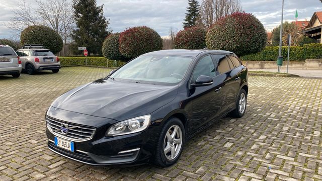 Volvo V60 D3 Geartronic Momentum