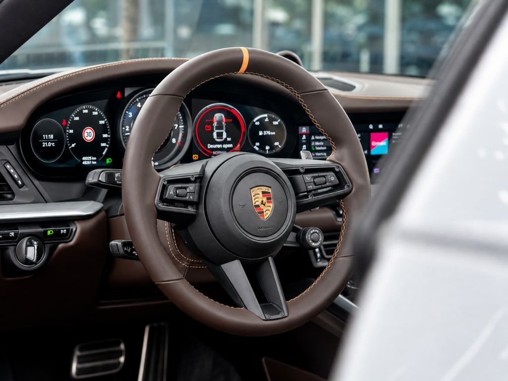 Porsche 911 3.0 4S Targa | Orginal NL | Bose® | 4 wiel s imagem 3