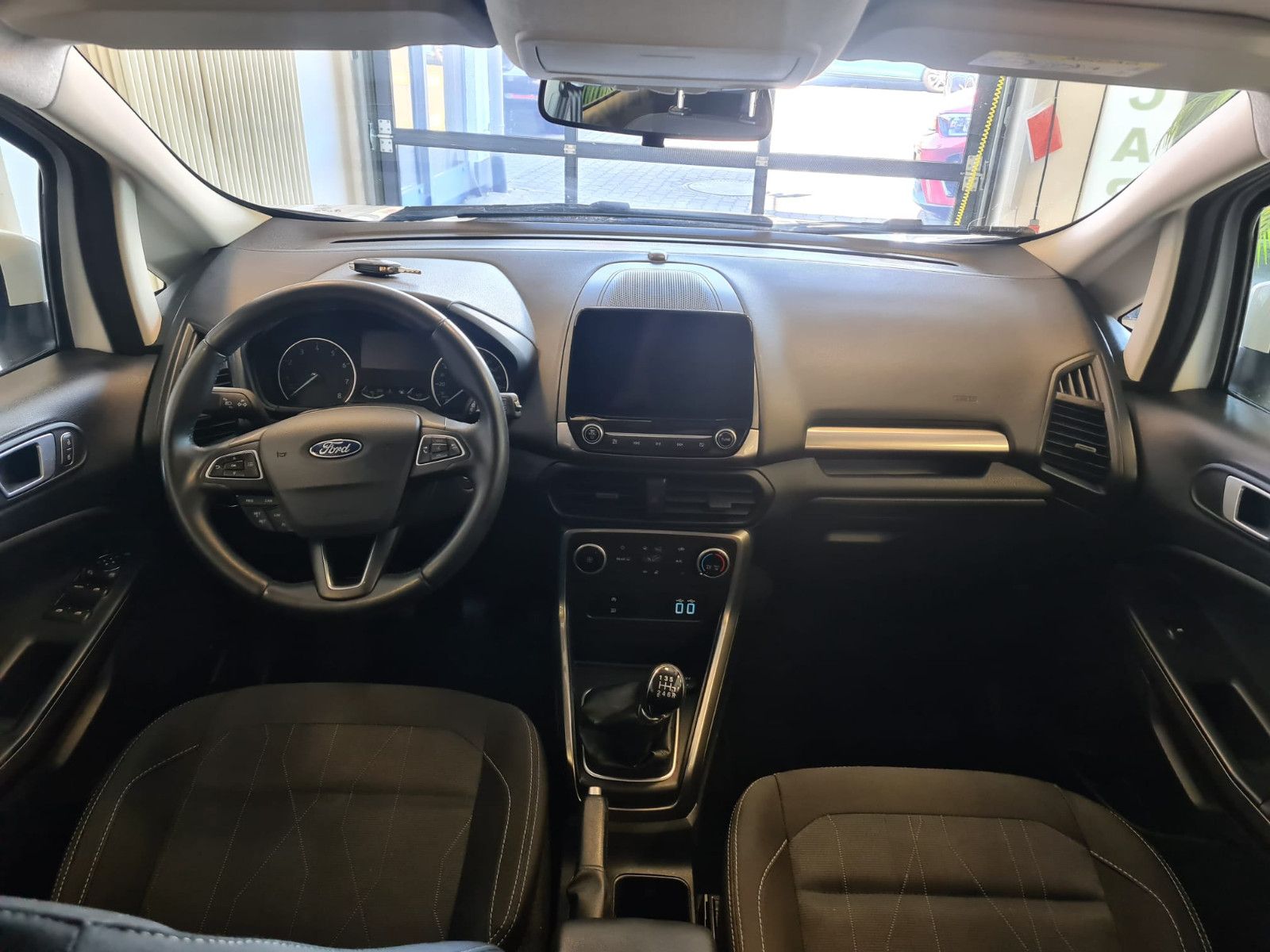Fahrzeugabbildung Ford EcoSport Cool & Connect / NAVI / WINTERPAKET