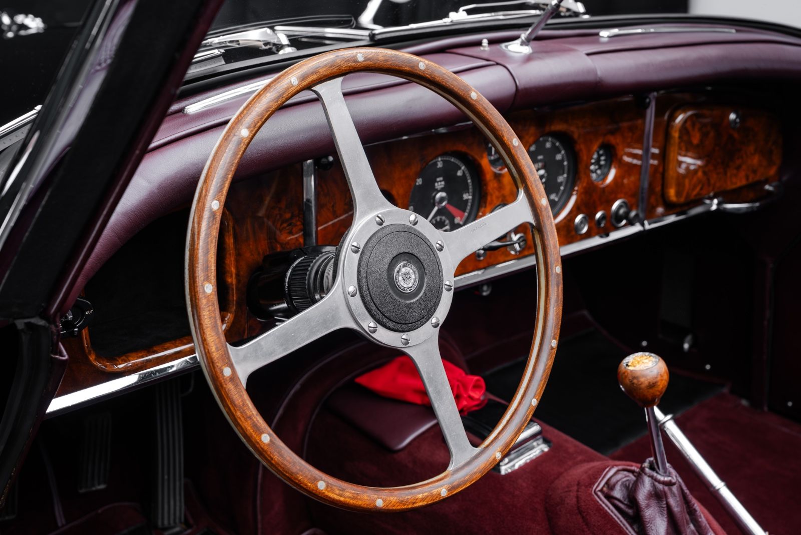Fahrzeugabbildung Jaguar XK 150 S OTS/TOP/VOLL RESTAURIERT