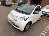 Toyota iQ Automatik Servo Klima privat - Toyota IQ Gebrauchtwagen in Berlin