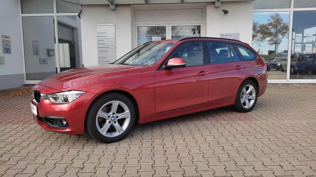 320i Touring  xDrive Advantage *AHK*LED*Panoram.