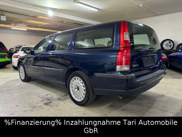 Volvo V70 2.4 T Premium Volvo-Scheckheft,1.Hand,104tkm