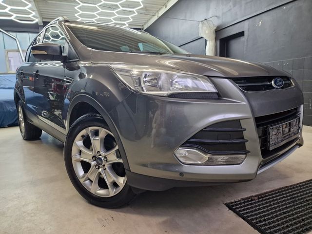 Ford Kuga Titanium 4x4*2.HAND*TÜV01/26*ZAHNRIEMEN NEU