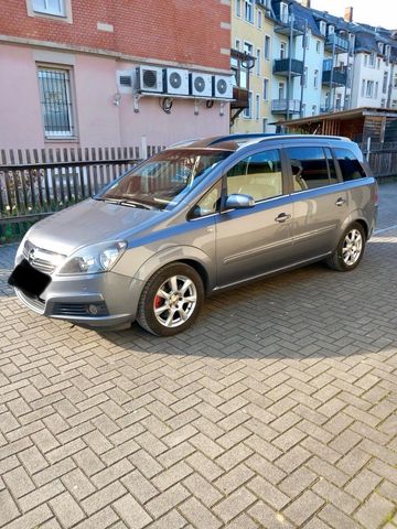 Opel Zafira B Cosmo