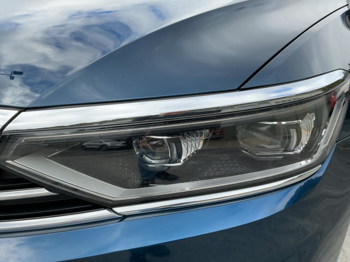 Volkswagen Passat Variant - Bild 15