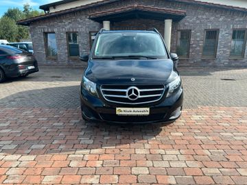 Mercedes V 220 - 7