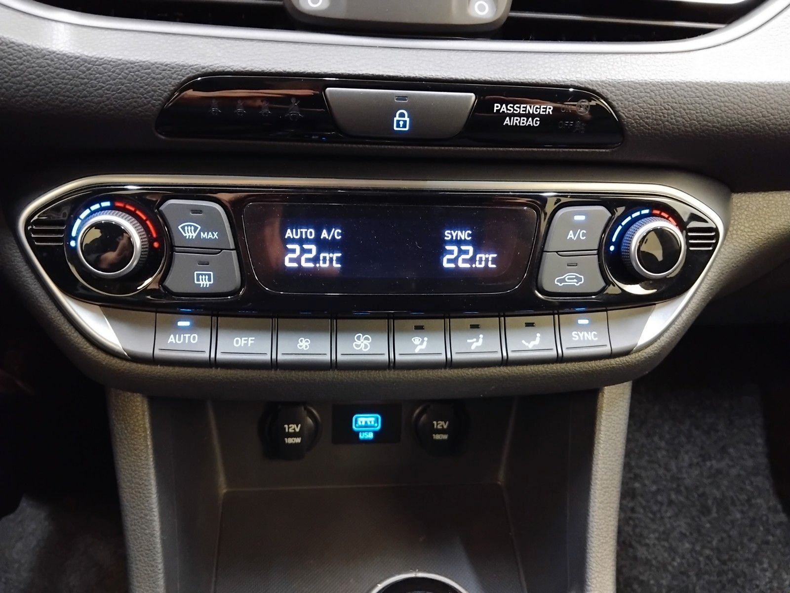 Hyundai i30 (06/2021, Benzin)