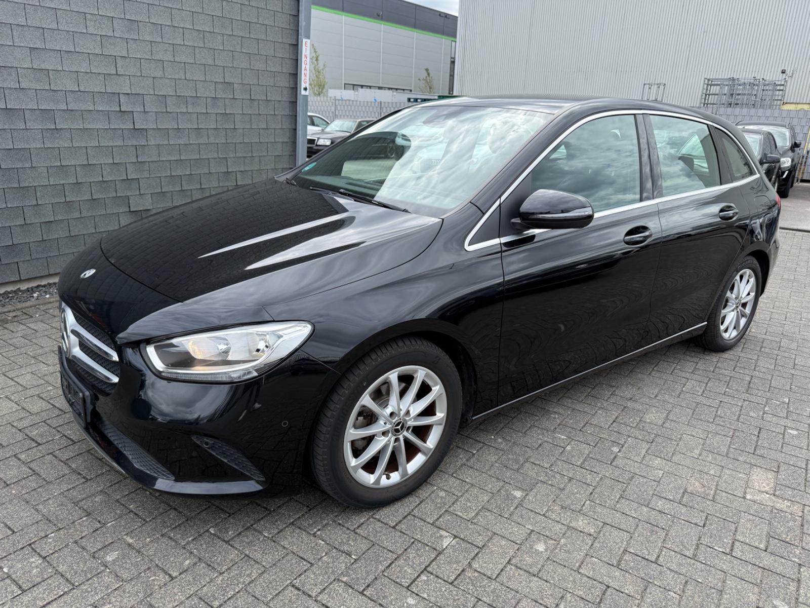 Mercedes-Benz B180 Progressive Automatik *PDC*SHZ*NAVI*MBUX*