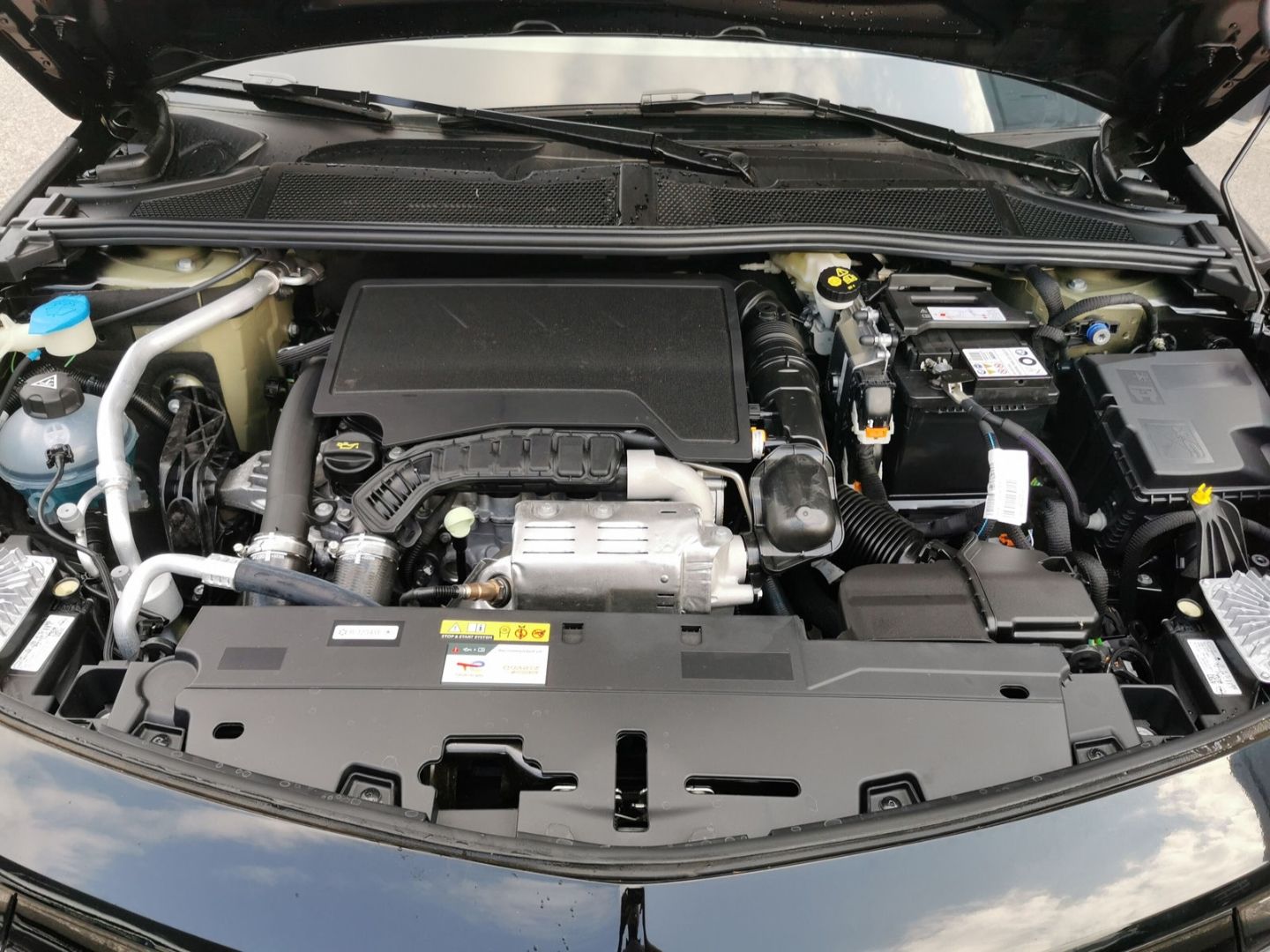 Fahrzeugabbildung Opel Astra Ultimate HUD Panorama Navi Memory Sitz SHZ