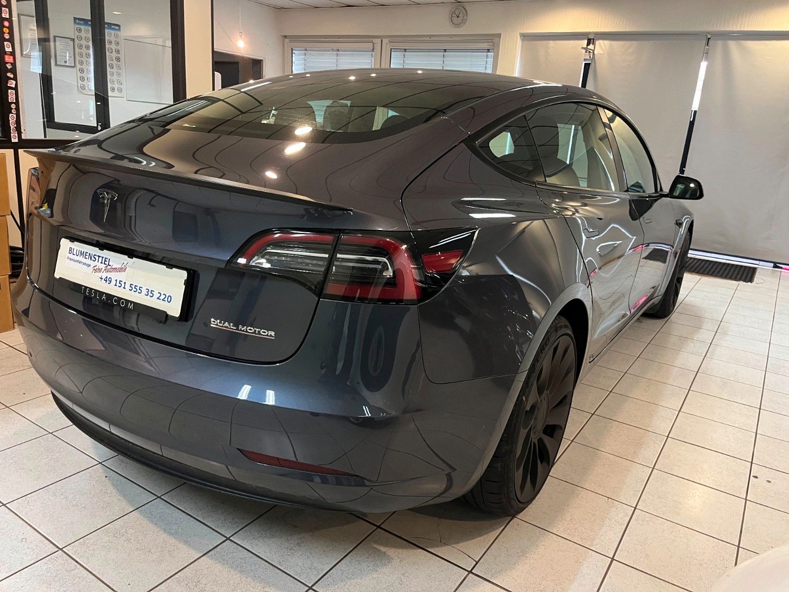 Tesla Model 3 Performance. kaufe auch Teslas an foto 6