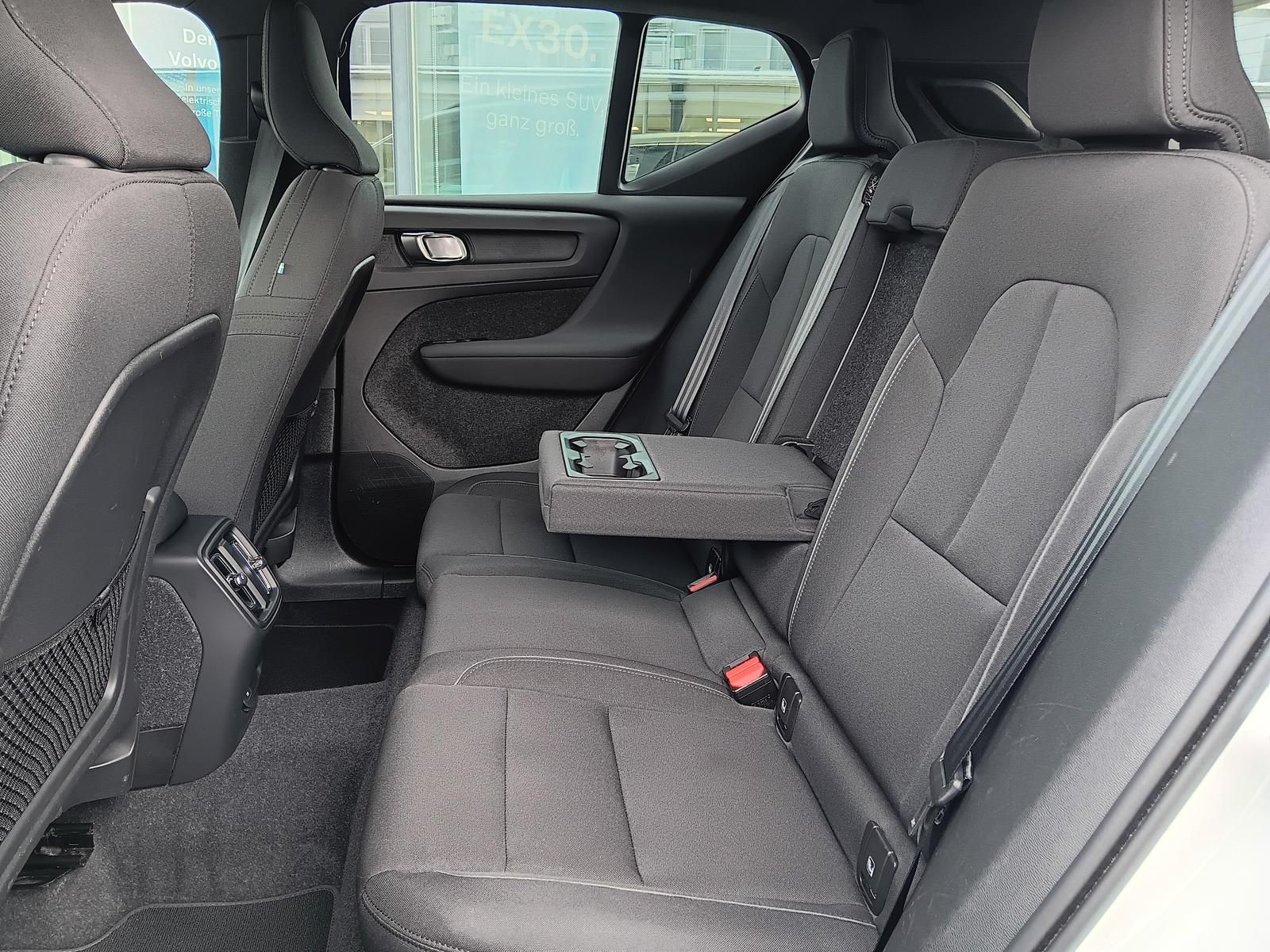 Fahrzeugabbildung Volvo XC40 Recharge Single Plus Pure 'ACC,BLIS'