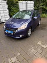 Peugeot 208 1.6 Style e-HD     original NUR 9800 Km 