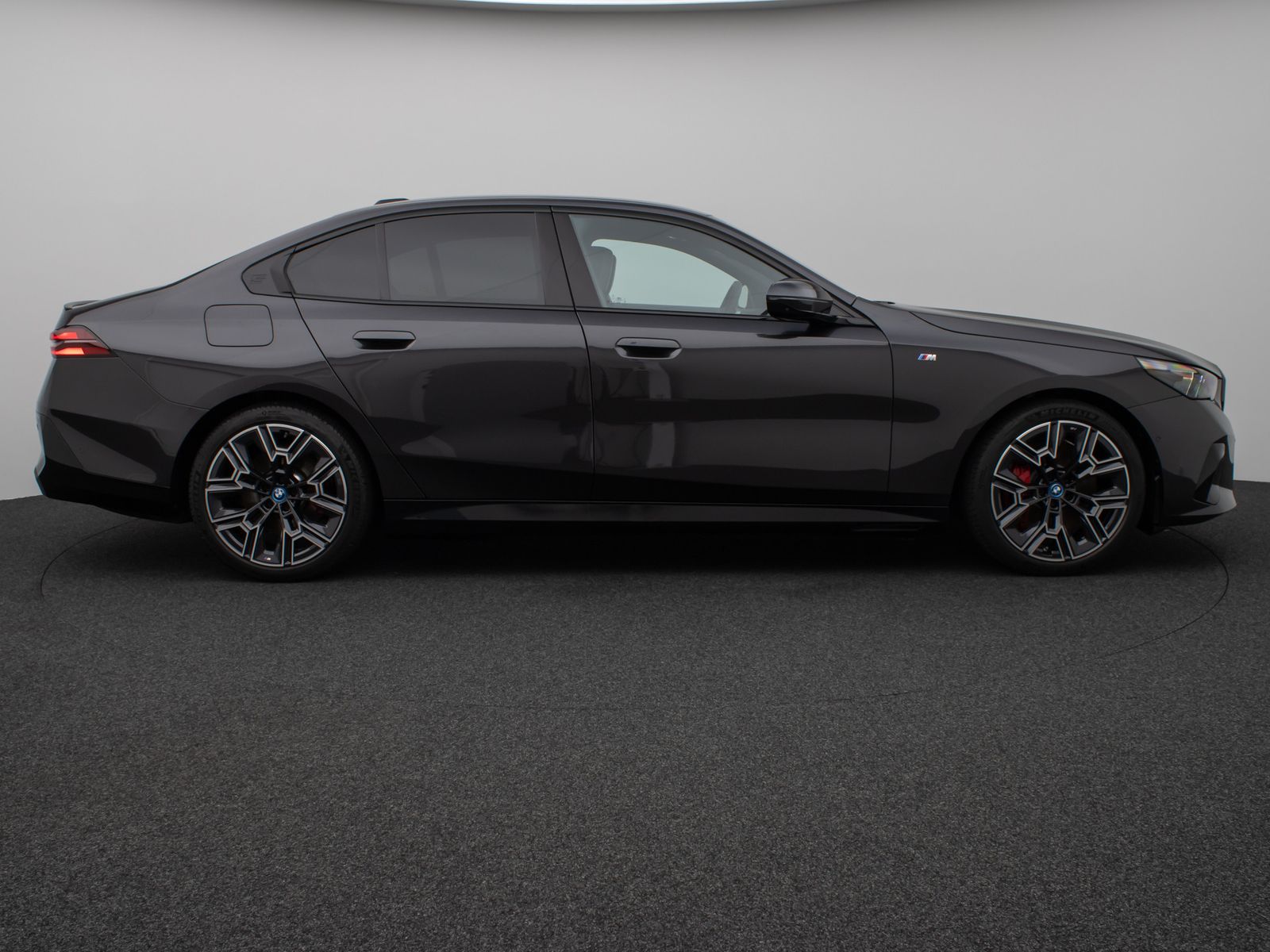 Fahrzeugabbildung BMW i5 eD40 M Sport Pro Panorama 360°HUD DAB H/K ACC